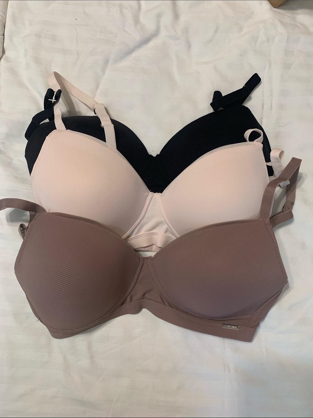 Tahari NWOT 3-Pack Everyday Bras in Black, Blush & Taupe - Women Intimates
